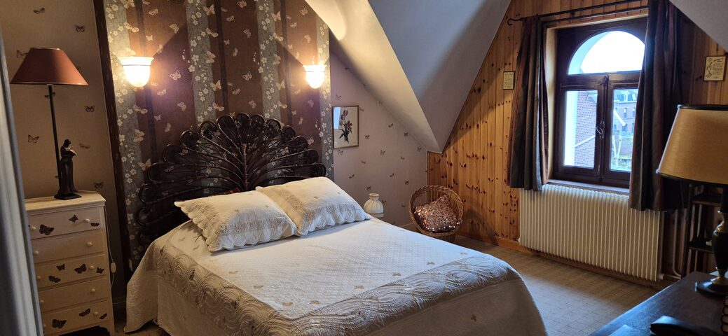 Vide-chambre – meubles et déco style romantique campagne – prix selon articles
