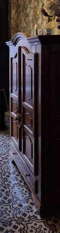 Grande armoire / buffet ancien en bois sombre sculpté – style Henri II